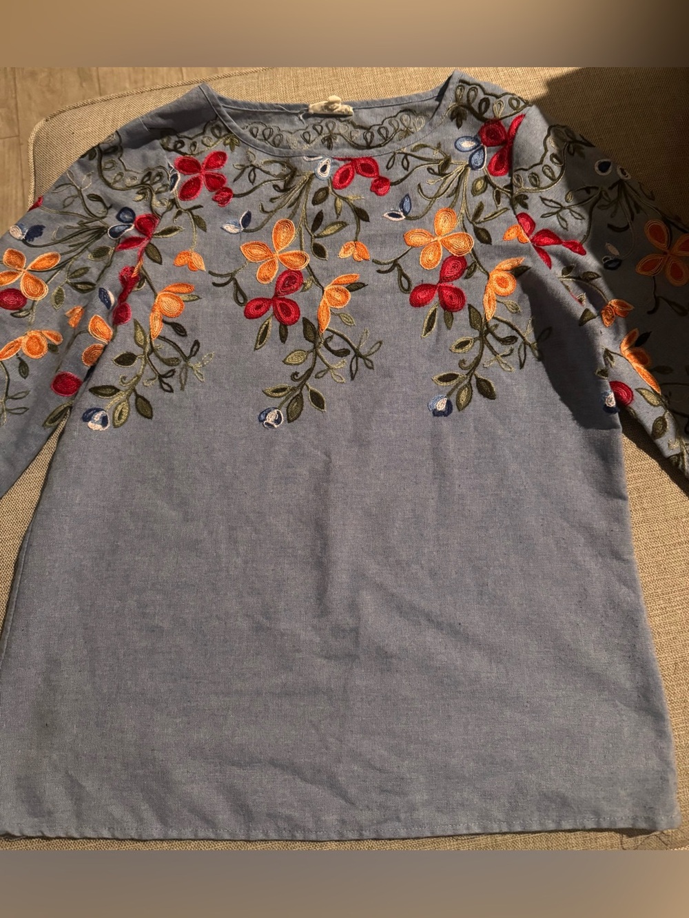 Embroidered Floral Crewneck Tunic Top - Light Blue